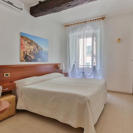 Affittacamere Anna Michielini Riomaggiore Esterno foto